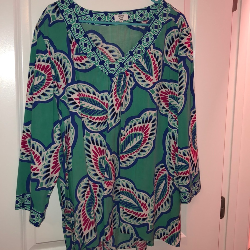 Crown & Ivy blouse